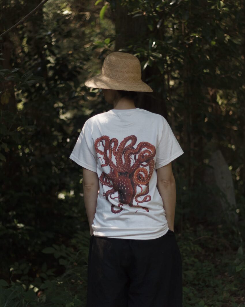 タコTシャツ