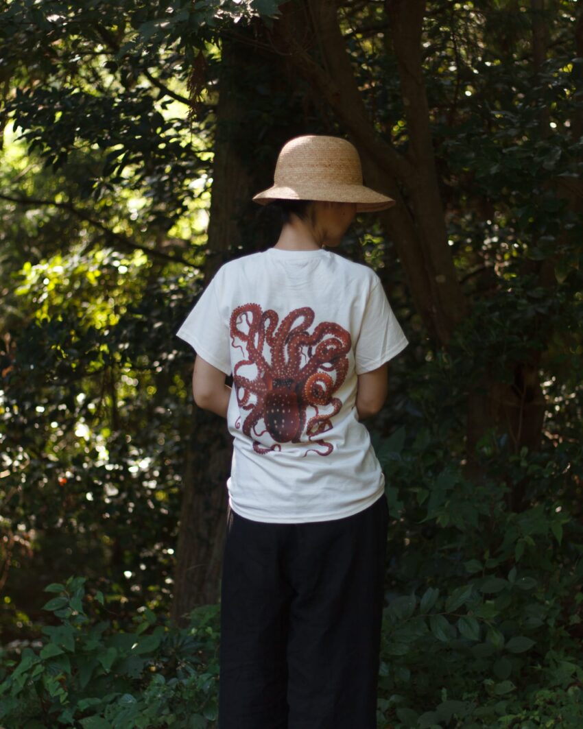 タコTシャツ