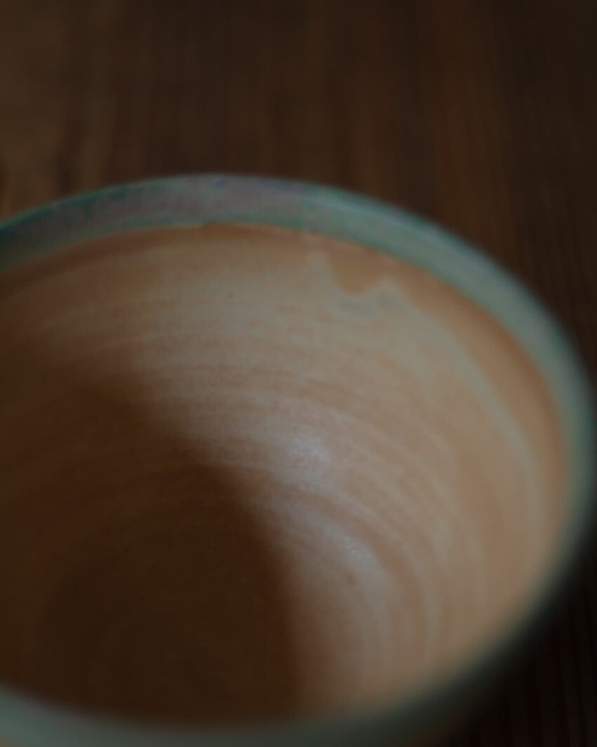 口縁、見込みの色の切り替え